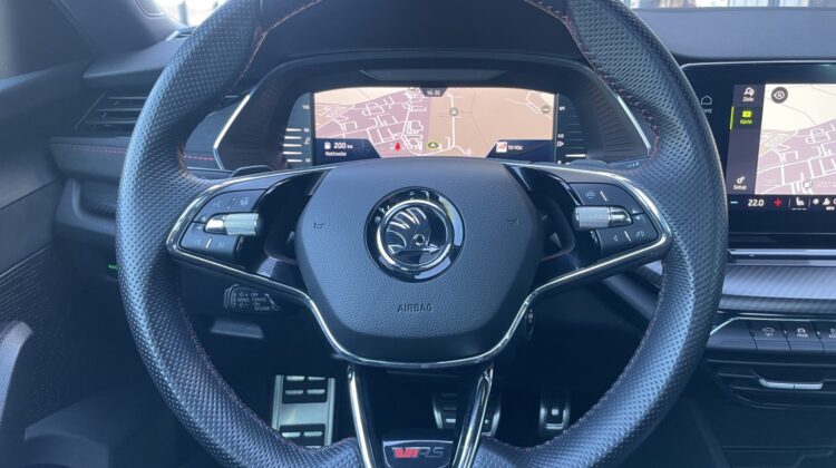 Octavia 2,0TDi Combi RS Pano 19″ Alcan. Massage