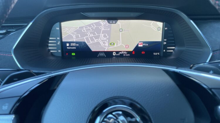 Octavia 2,0TDi Combi RS Pano 19″ Alcan. Massage