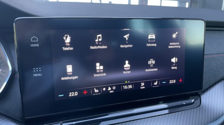 Octavia 2,0TDi Combi RS Pano 19″ Alcan. Massage