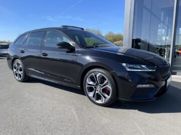 Octavia 2,0TDi Combi RS Pano 19″ Alcan. Massage