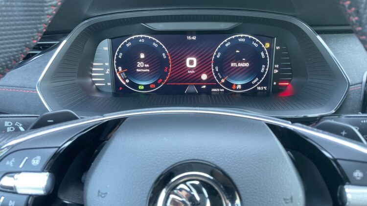 Octavia Combi 2,0TSi RS 19″HUD AHK Canton DCC
