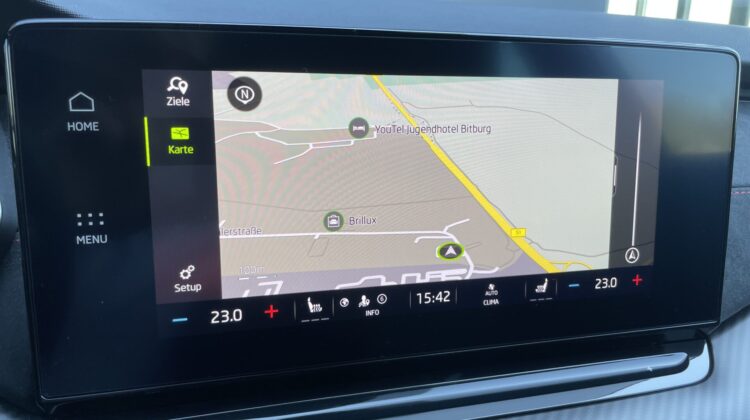 Octavia Combi 2,0TSi RS 19″HUD AHK Canton DCC