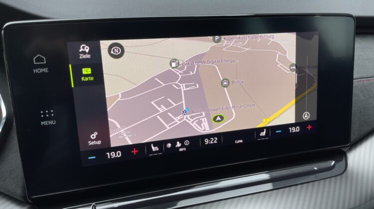 Octavia Combi RS 4×4 Pano HUD AHK 19″Keyless