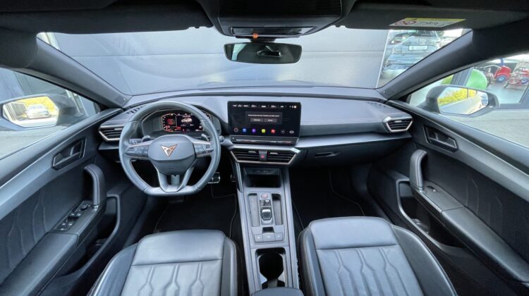 Leon `1.5e TSI DSG 5T Keyless Kamera Beats Audio