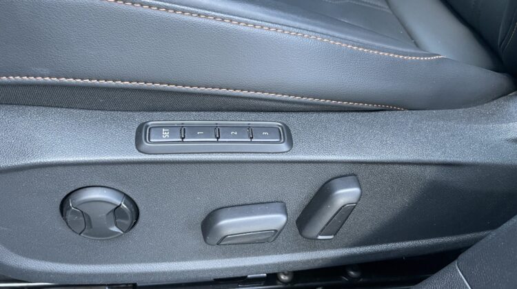 Leon `1.5e TSI DSG 5T Keyless Kamera Beats Audio