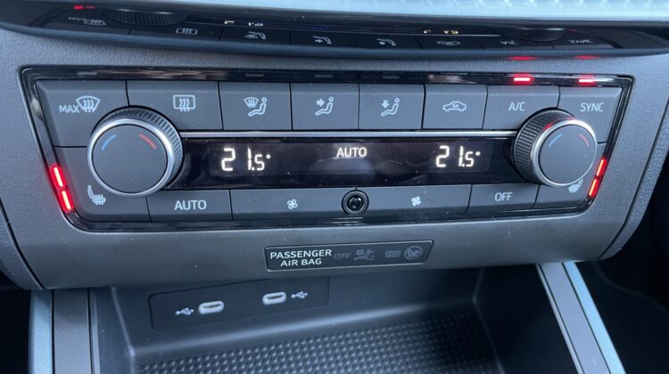 Arona 1,0TSi Xperience Schalter Navi LED Kamera