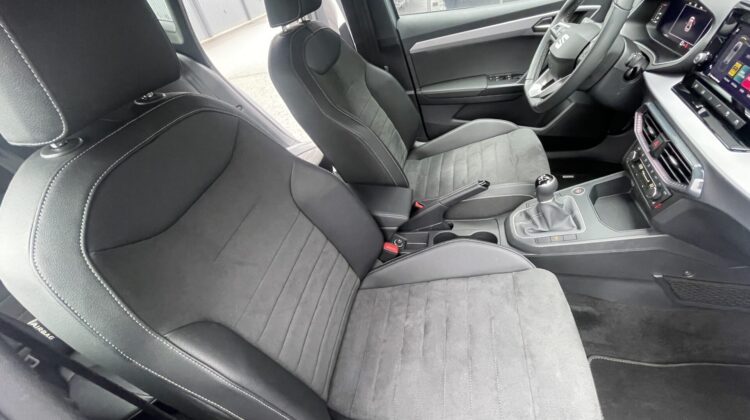Ibiza Xcellence Navi SHZ VC Keyless LED 2xPDC
