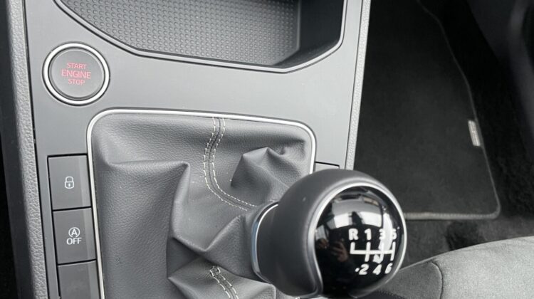 Ibiza Xcellence Navi SHZ VC Keyless LED 2xPDC
