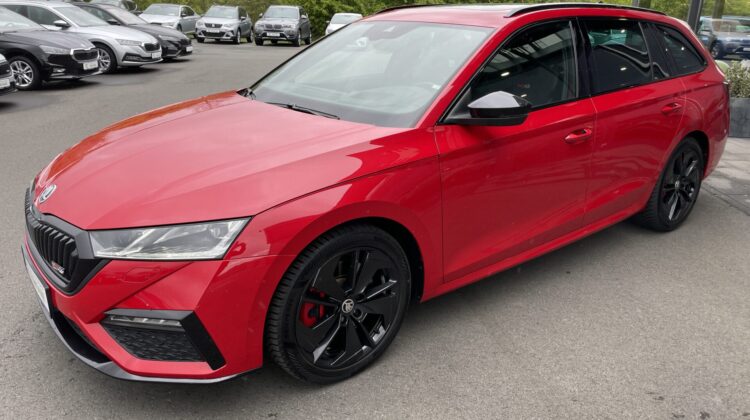 Octavia Combi RS HUD Matrix Keyless Pano