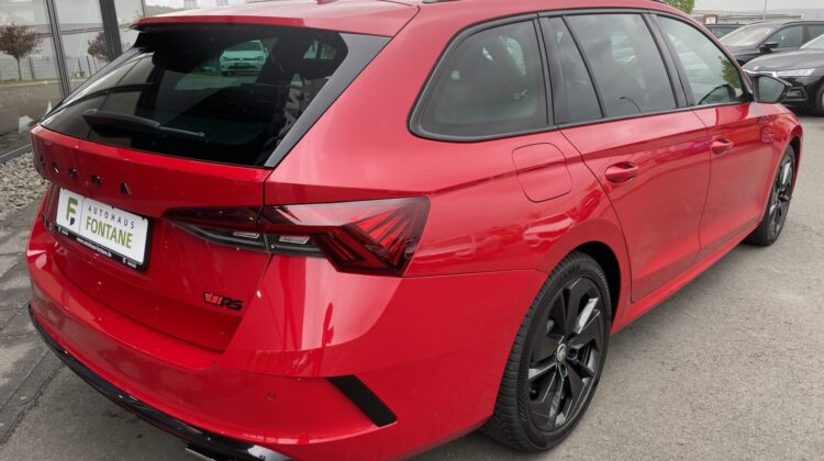 Octavia Combi RS HUD Matrix Keyless Pano