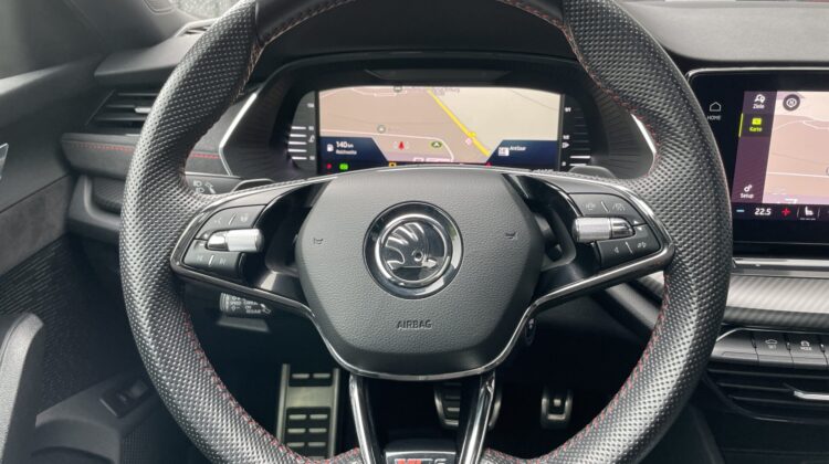 Octavia Combi RS HUD Matrix Keyless Pano
