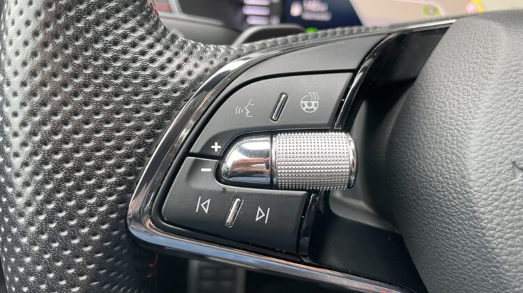 Octavia Combi RS HUD Matrix Keyless Pano