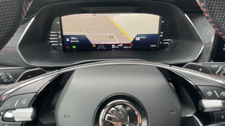 Octavia Combi RS HUD Matrix Keyless Pano