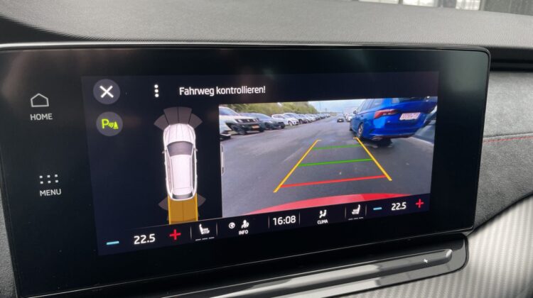 Octavia Combi RS HUD Matrix Keyless Pano