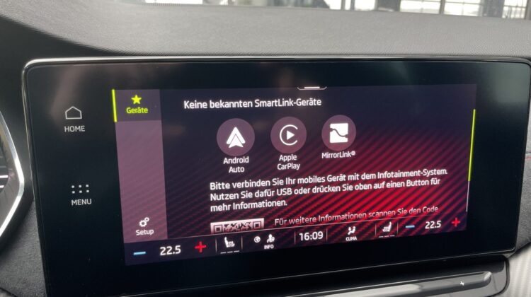 Octavia Combi RS HUD Matrix Keyless Pano
