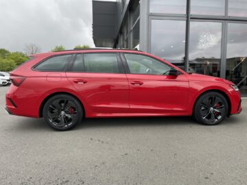 Octavia Combi RS HUD Matrix Keyless Pano