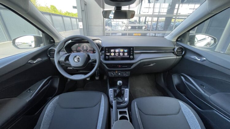 Fabia 1,0 Schalter Virtual Klima PDC LED Carplay