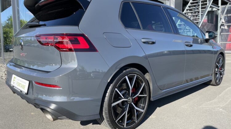 Golf VIII GTI Clubsport Akrapovic IQ-Light Pano