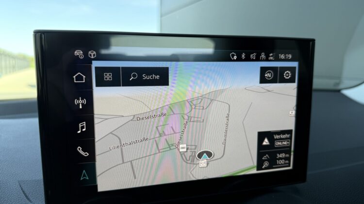 Q2 35 TFSI advanced Navi Kamera Keyless VC Lane