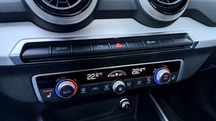 Q2 35 TFSI advanced Navi Kamera Keyless VC Lane