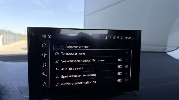 Q2 35 TFSI advanced Navi Kamera Keyless VC Lane