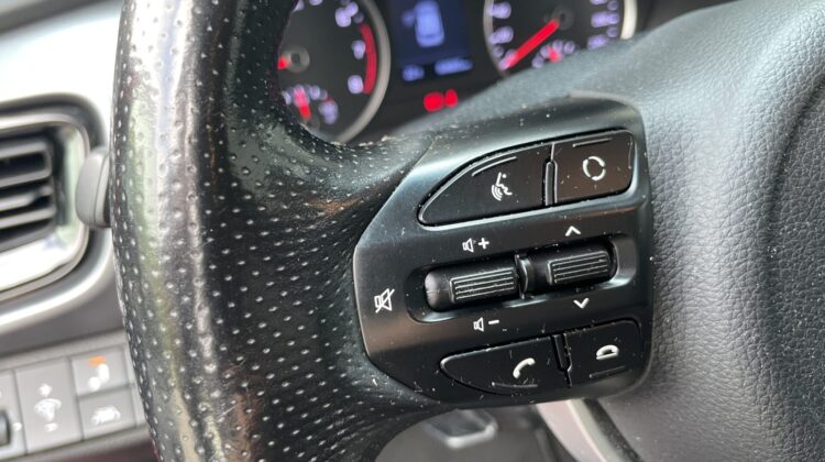 Stonic 1.0 Spirit 17″ Navi Kamera Keyless Sitzhz