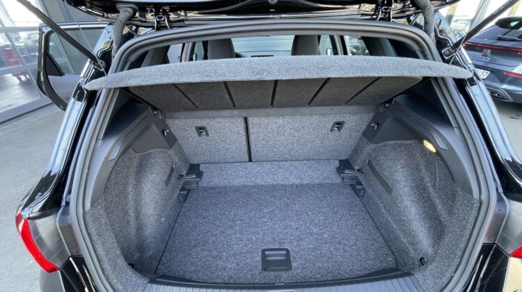 Arona 1,0TSi Xperience Schalter Navi LED Kamera