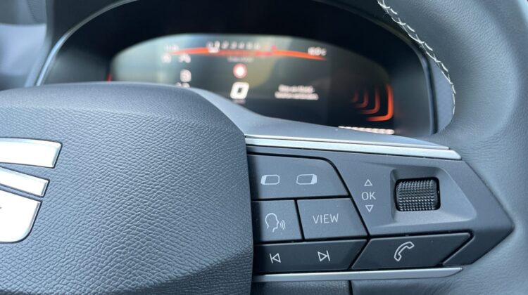 Arona 1,0TSi Xperience Schalter Navi LED Kamera