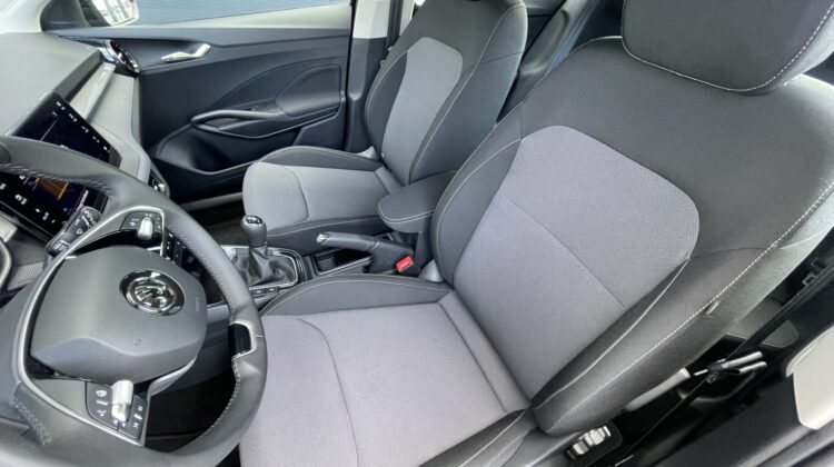 Fabia 1.0TSI Selection 16″Alu Matrix Keyless VC