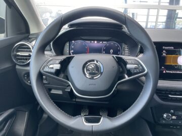 Fabia 1.0TSI Selection 16″Alu Matrix Keyless VC