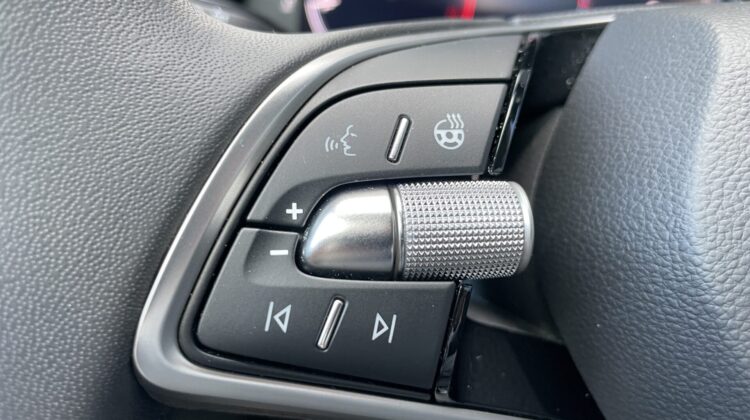 Fabia 1.0TSI Selection 16″Alu Matrix Keyless VC