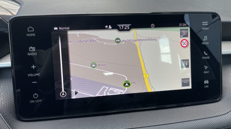 Fabia 1.0TSI Selection 16″Alu Matrix Keyless VC