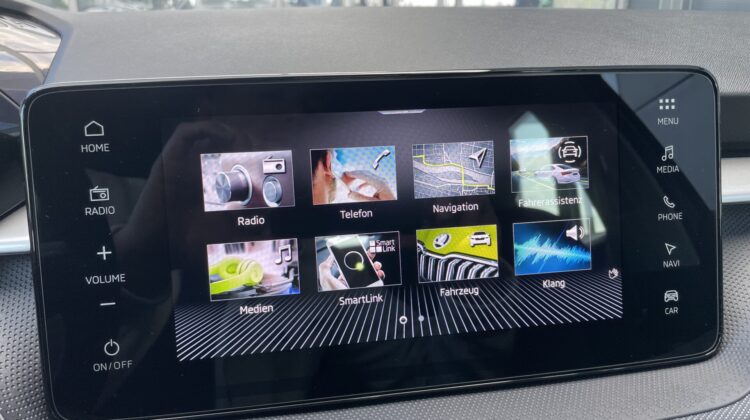 Fabia 1.0TSI Selection 16″Alu Matrix Keyless VC