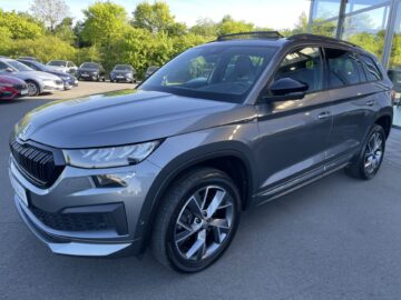 Kodiaq 2,0TSi Sportline 4×4 19″Pano AHK ACC Alc.