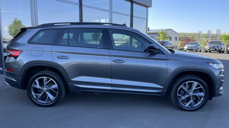 Kodiaq 2,0TSi Sportline 4×4 19″Pano AHK ACC Alc.