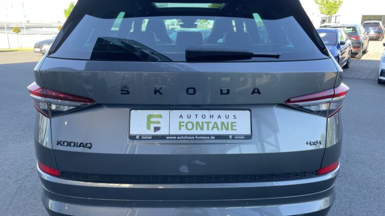 Kodiaq 2,0TSi Sportline 4×4 19″Pano AHK ACC Alc.