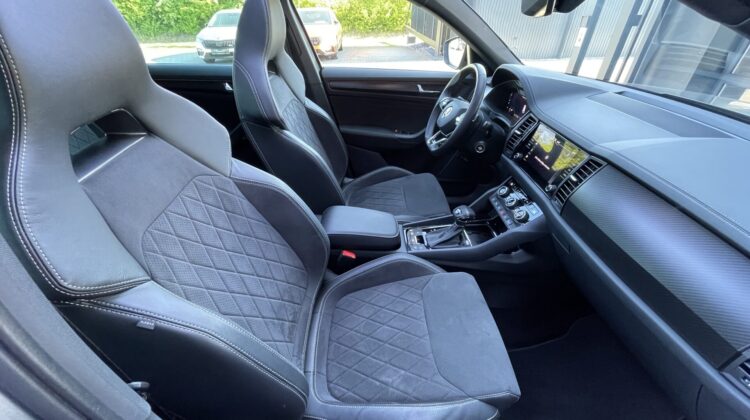 Kodiaq 2,0TSi Sportline 4×4 19″Pano AHK ACC Alc.