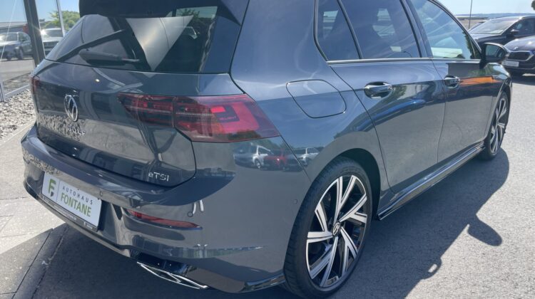 Golf VIII Lim. R-Line eTSI Kamera Keyless ACC