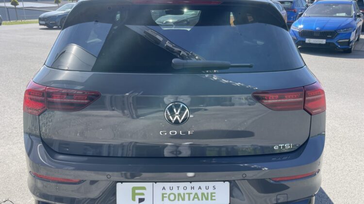 Golf VIII Lim. R-Line eTSI Kamera Keyless ACC