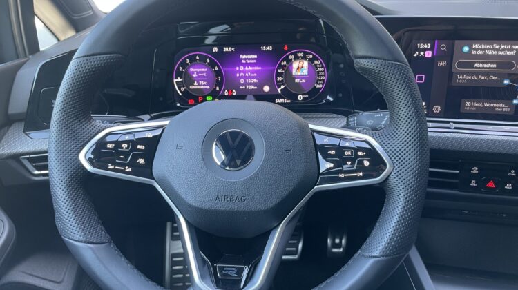 Golf VIII Lim. R-Line eTSI Kamera Keyless ACC
