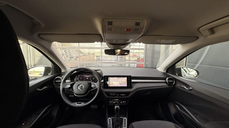Fabia 1.0TSI Selection DSG 16″ Temp LED VC Navi