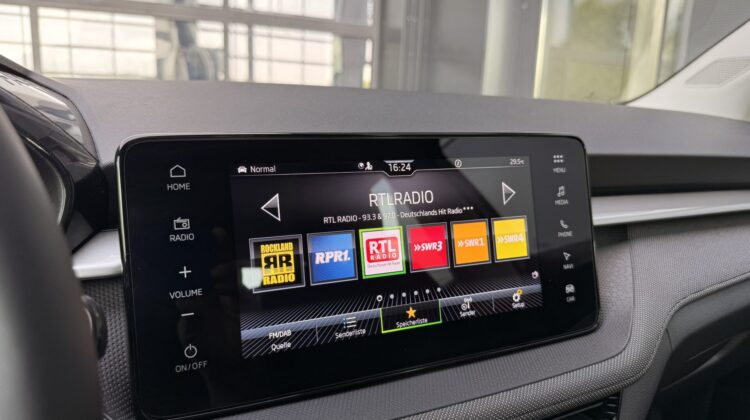 Fabia 1.0TSI Selection DSG 16″ Temp LED VC Navi