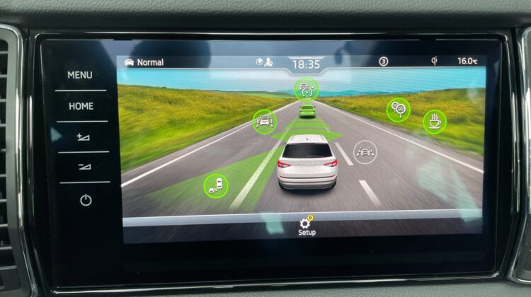 Kodiaq 2,0TDi L&K 4×4 Pano 360° Standhz Canton