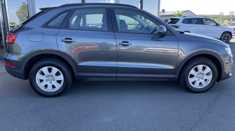 Q3 2,0TDi DSG quattro Navi Kamera PDC Xenon
