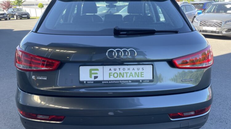 Q3 2,0TDi DSG quattro Navi Kamera PDC Xenon