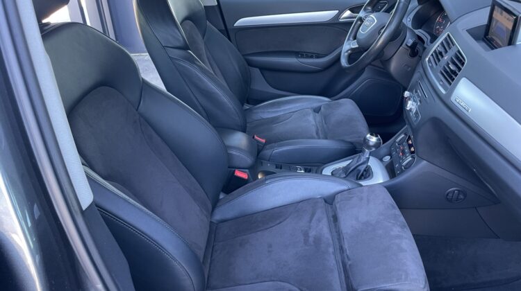Q3 2,0TDi DSG quattro Navi Kamera PDC Xenon