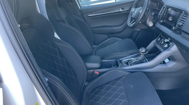Karoq 2,0TDi Sportline 4×4 Standhz Keyless ACC
