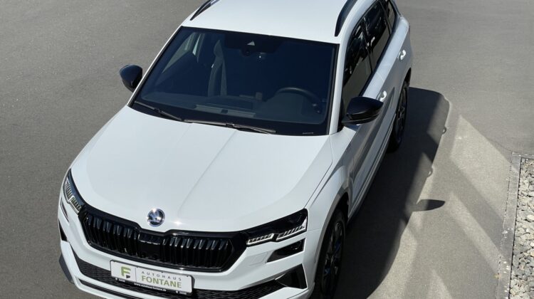 Karoq 2,0TDi Sportline 4×4 Standhz Keyless ACC
