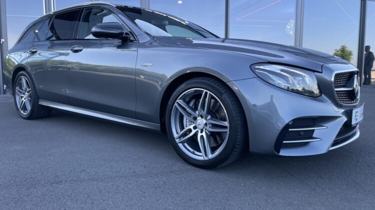 E 53 AMG T 4Matic+ AHK Pano Multibeam Widescreen