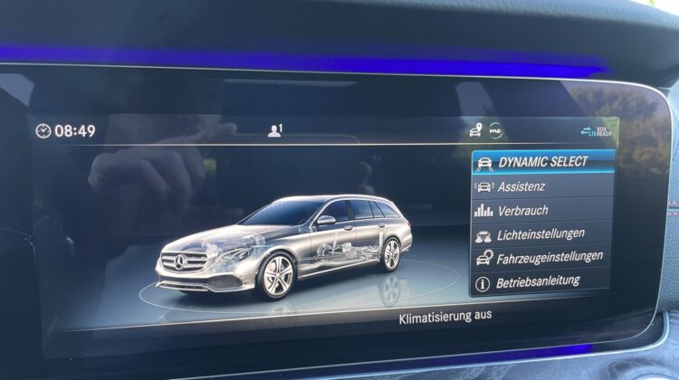 E 53 AMG T 4Matic+ AHK Pano Multibeam Widescreen
